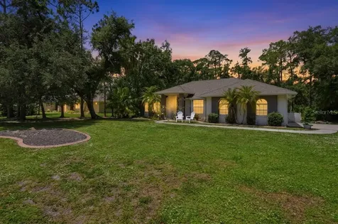 610 Woodview Way Bradenton FL 34212