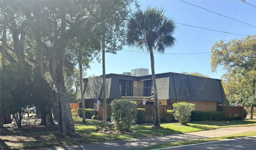 3810 Saxon Drive New Smyrna Beach FL 32169