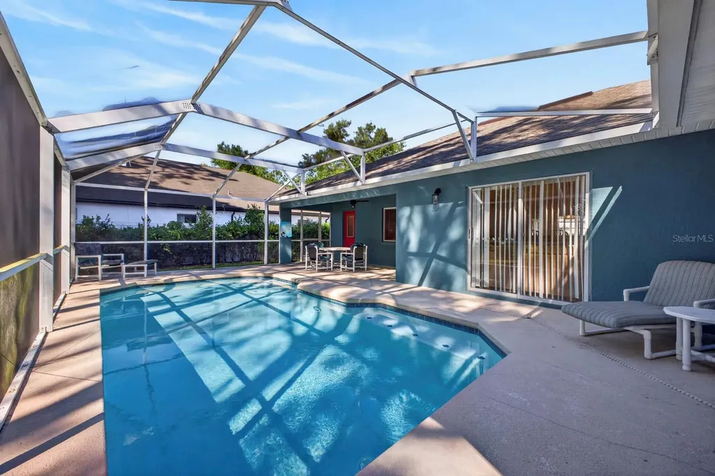 1416 Thousand Oaks Boulevard Davenport FL 33896