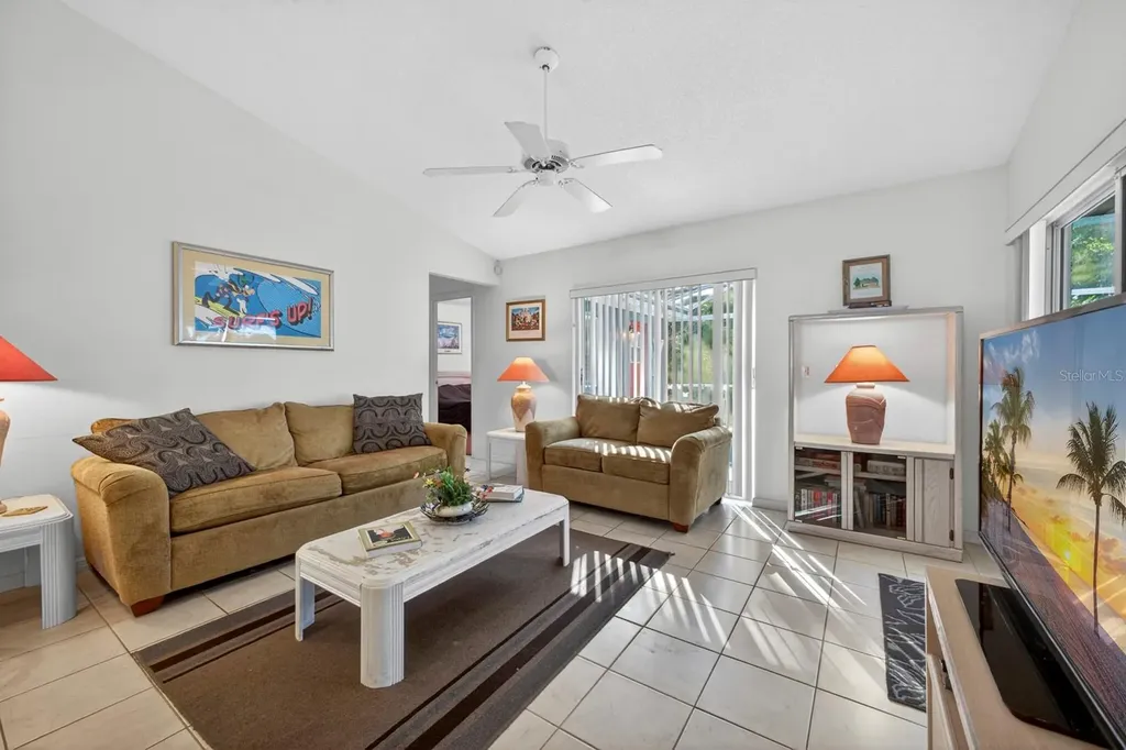 1416 Thousand Oaks Boulevard Davenport FL 33896