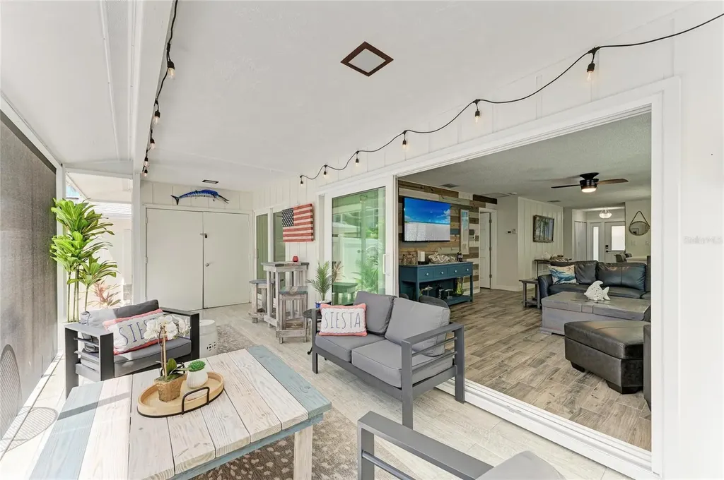 1218 Moonmist Circle Sarasota FL 34242