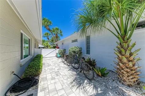 1218 Moonmist Circle Sarasota FL 34242
