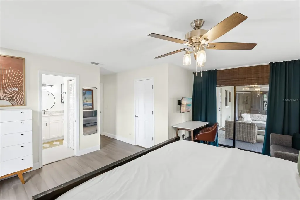 6513 29th Avenue W Bradenton FL 34209