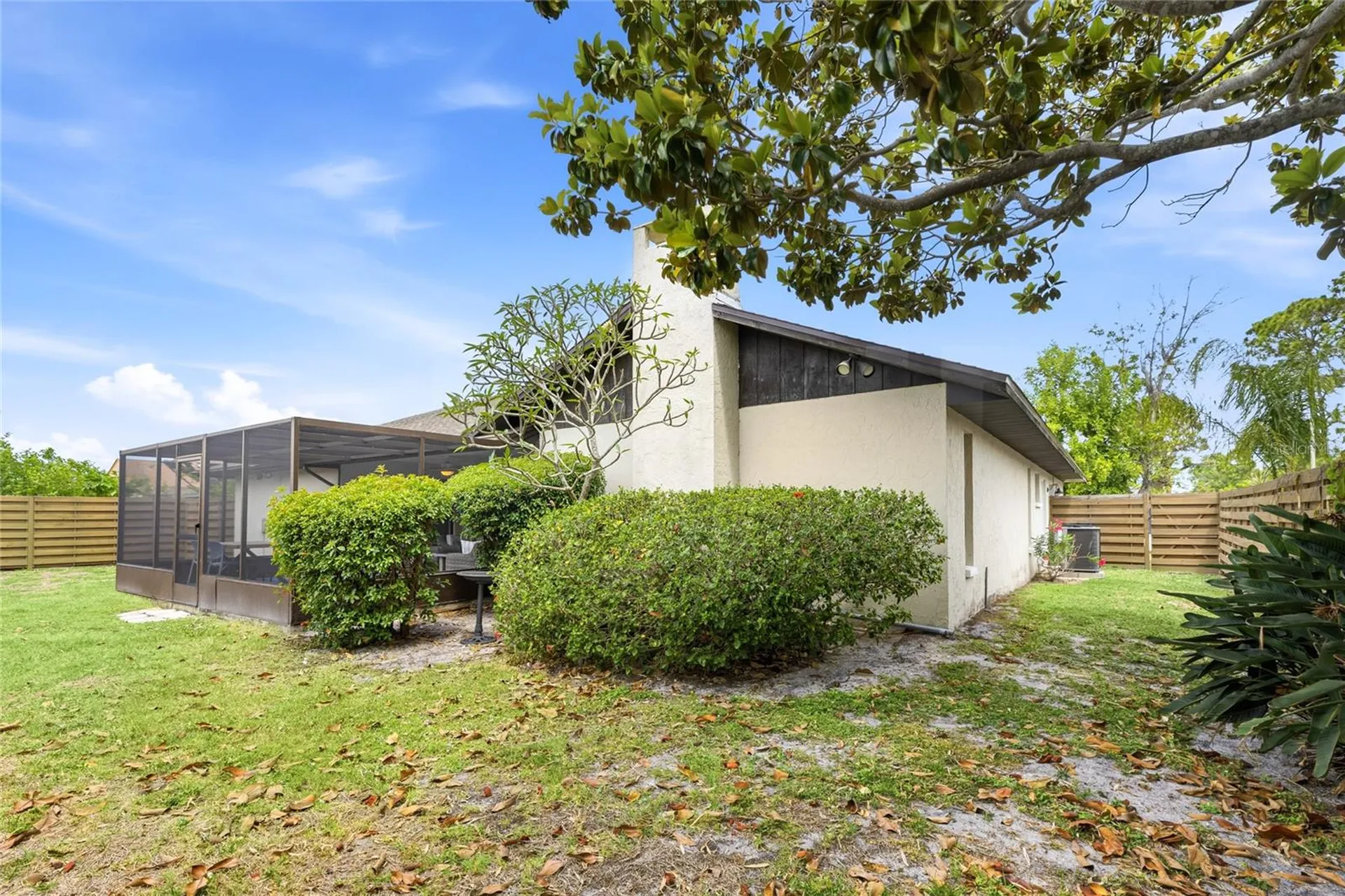 6513 29th Avenue W Bradenton FL 34209