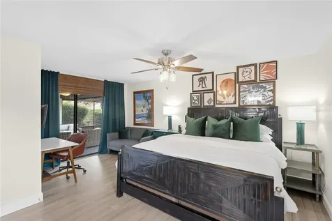6513 29th Avenue W Bradenton FL 34209