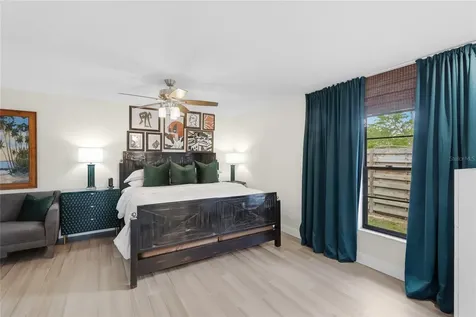 6513 29th Avenue W Bradenton FL 34209
