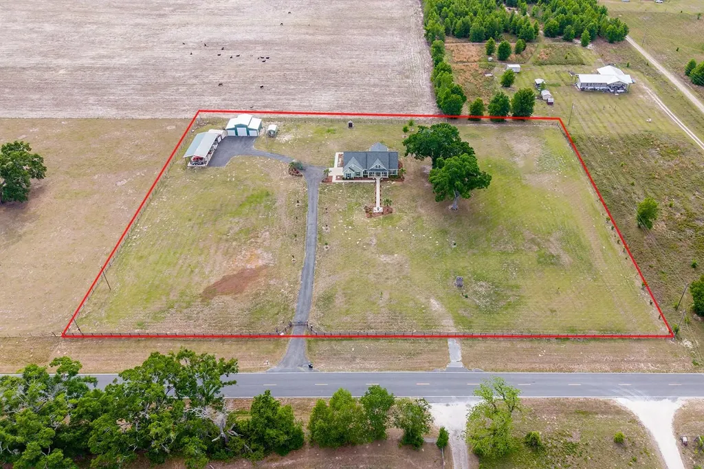 5739 SW County Road 341 Trenton FL 32693