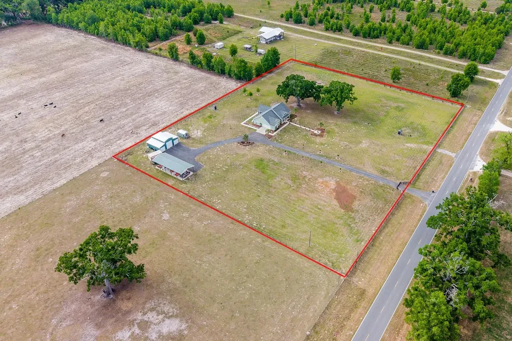 5739 SW County Road 341 Trenton FL 32693
