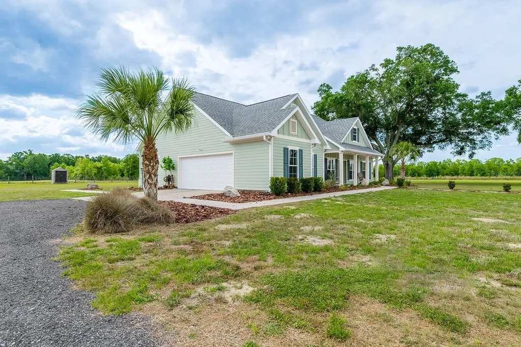 5739 SW County Road 341 Trenton FL 32693