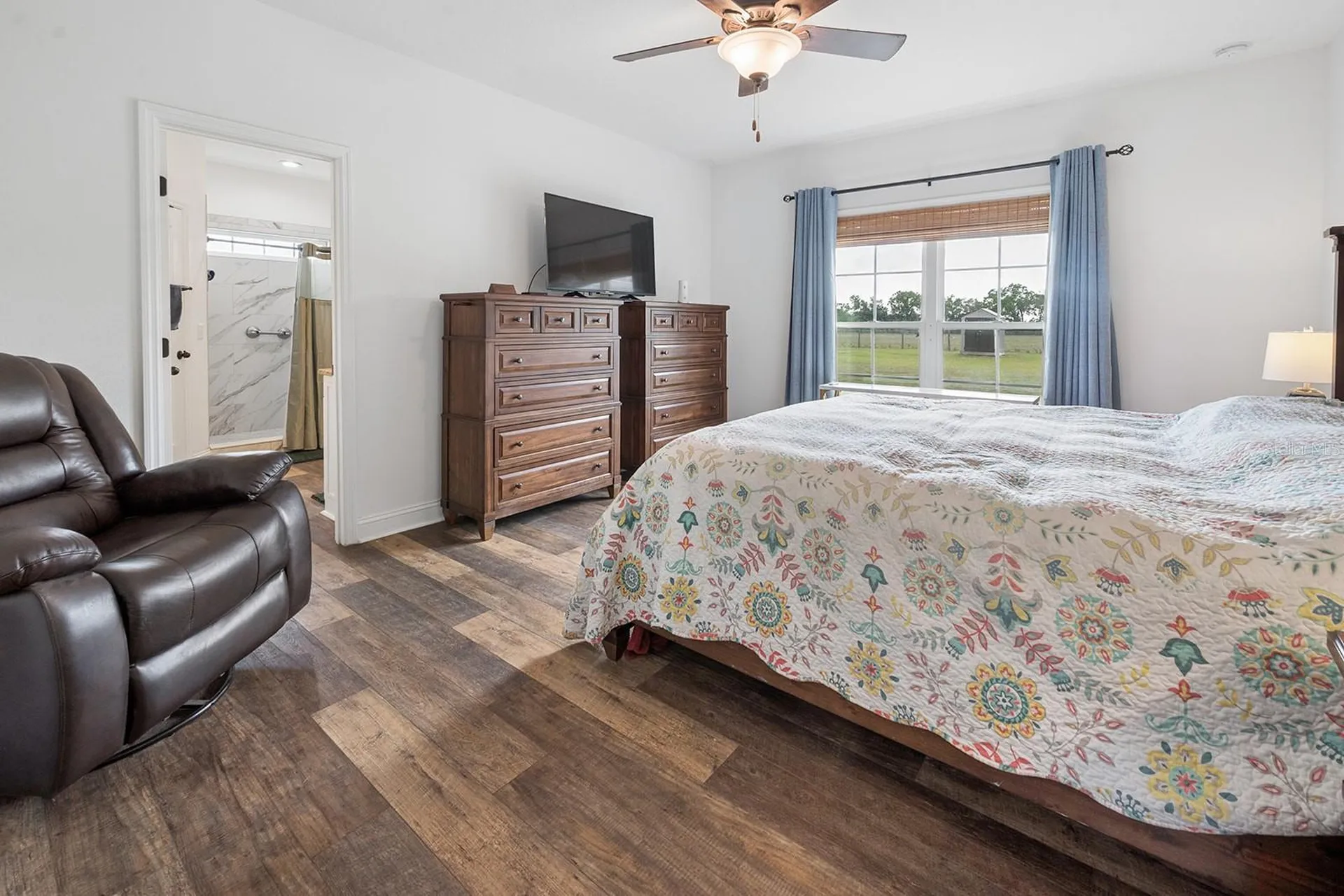 5739 SW County Road 341 Trenton FL 32693