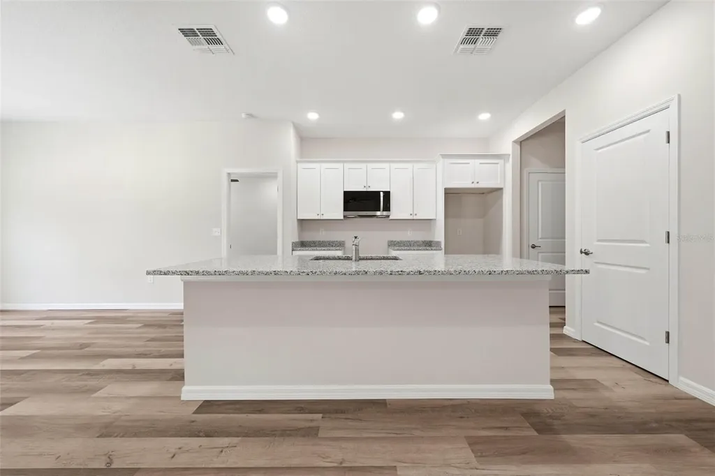 13404 New York Avenue Astatula FL 34705