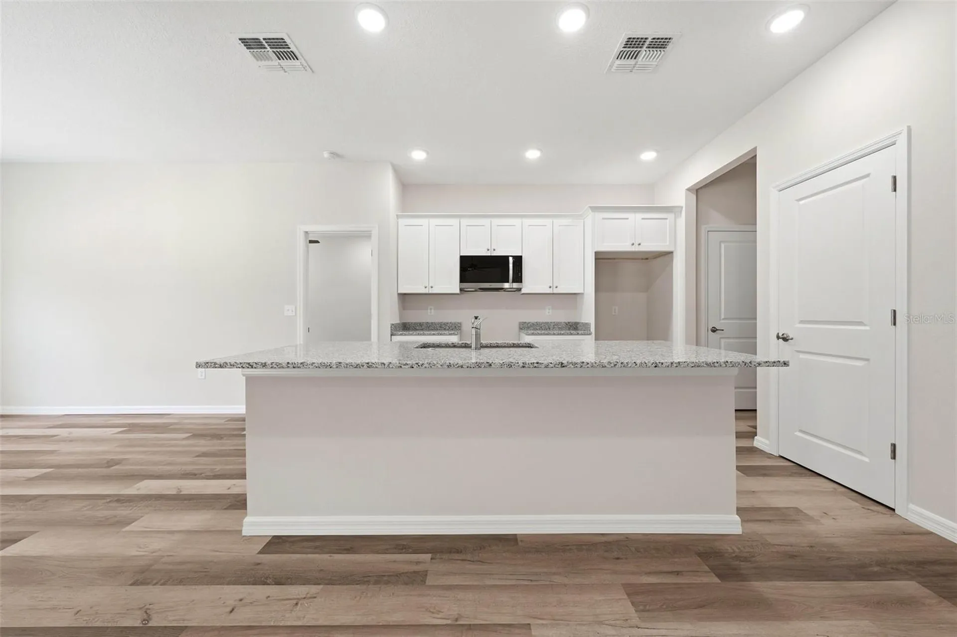 13404 New York Avenue Astatula FL 34705