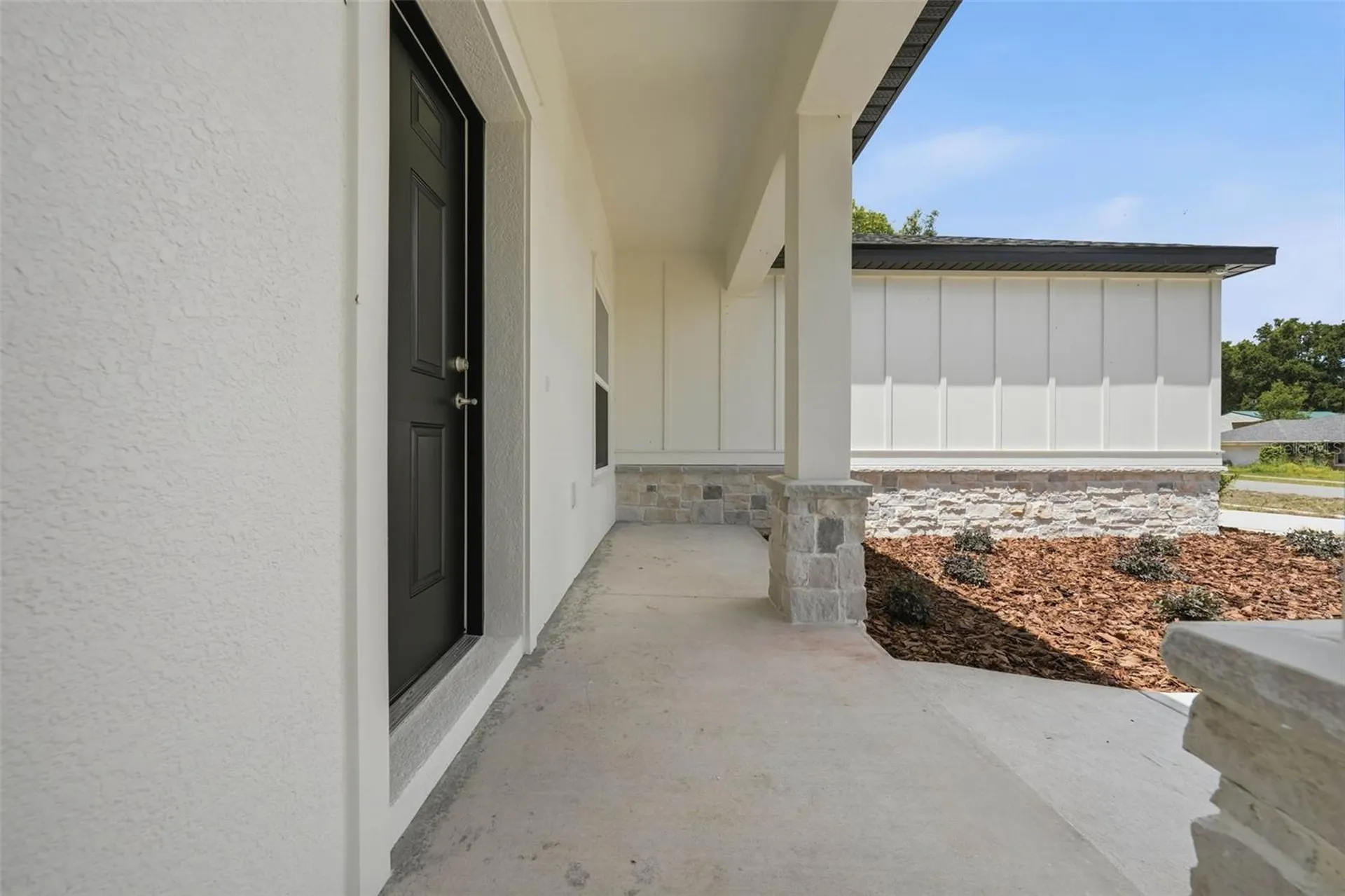 13404 New York Avenue Astatula FL 34705