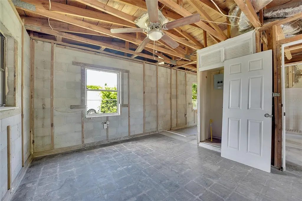 2102 Avenue P Fort Pierce FL 34950