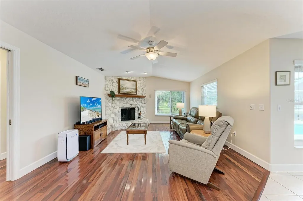 6109 26th Avenue E Bradenton FL 34208