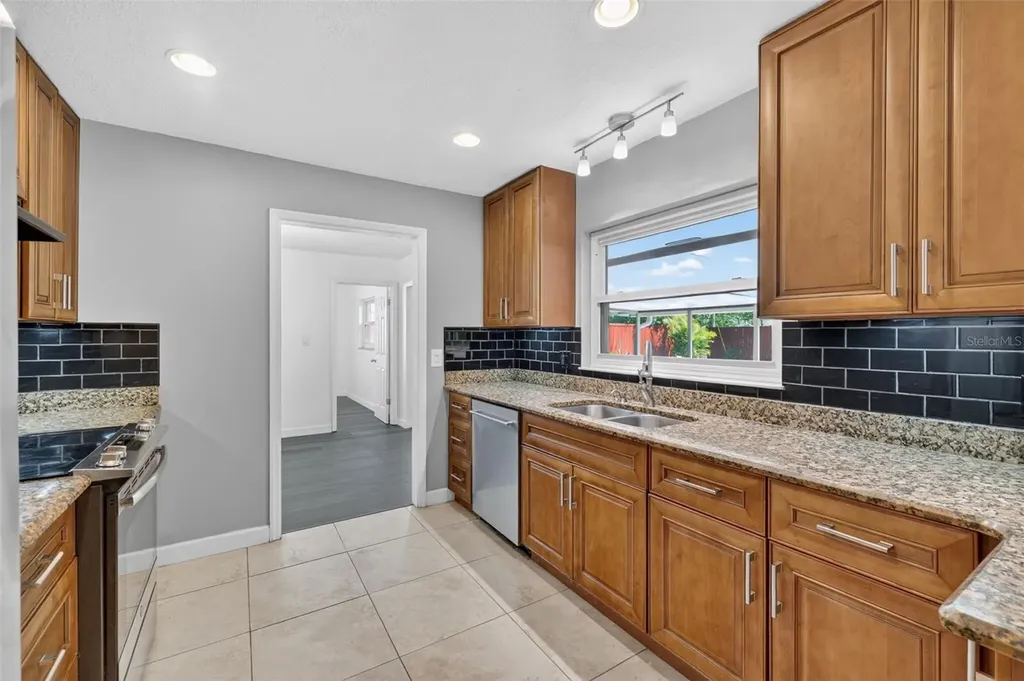 2102 Winnebego Trail Fern Park FL 32730