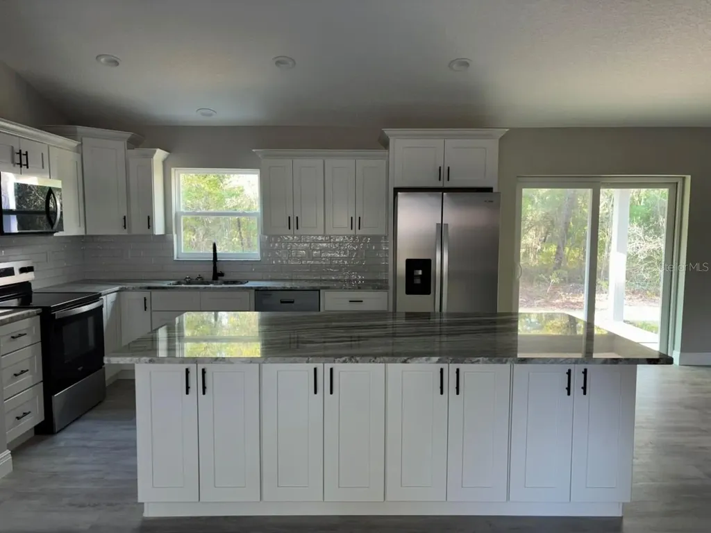 2538 W Dellwood Street Dunnellon FL 34434