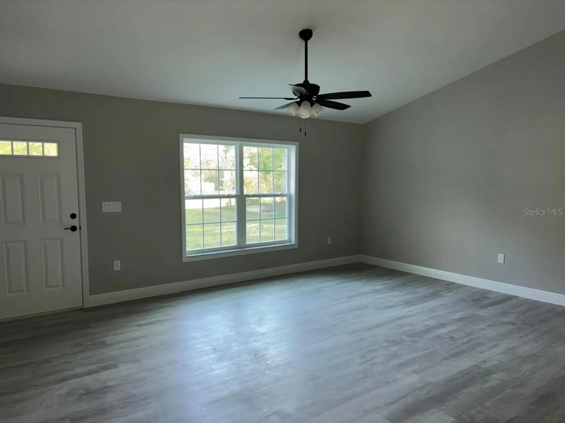 2538 W Dellwood Street Dunnellon FL 34434