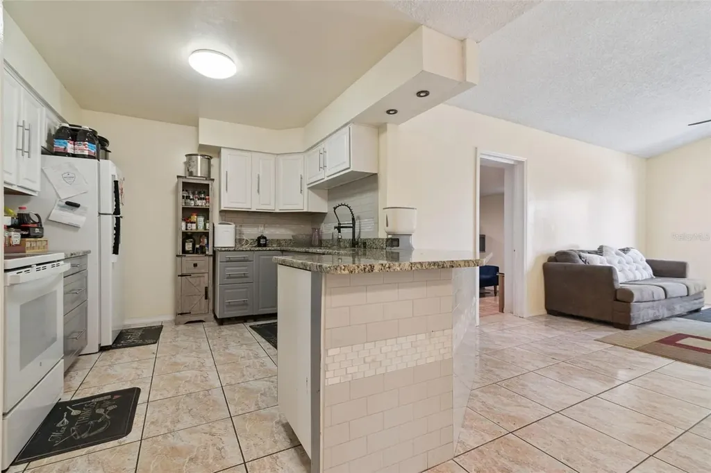7667 Gramercy Drive Orlando FL 32818