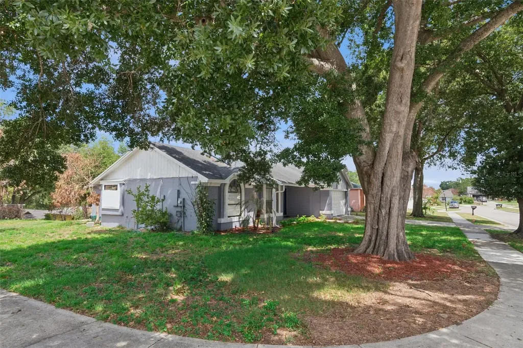 7667 Gramercy Drive Orlando FL 32818