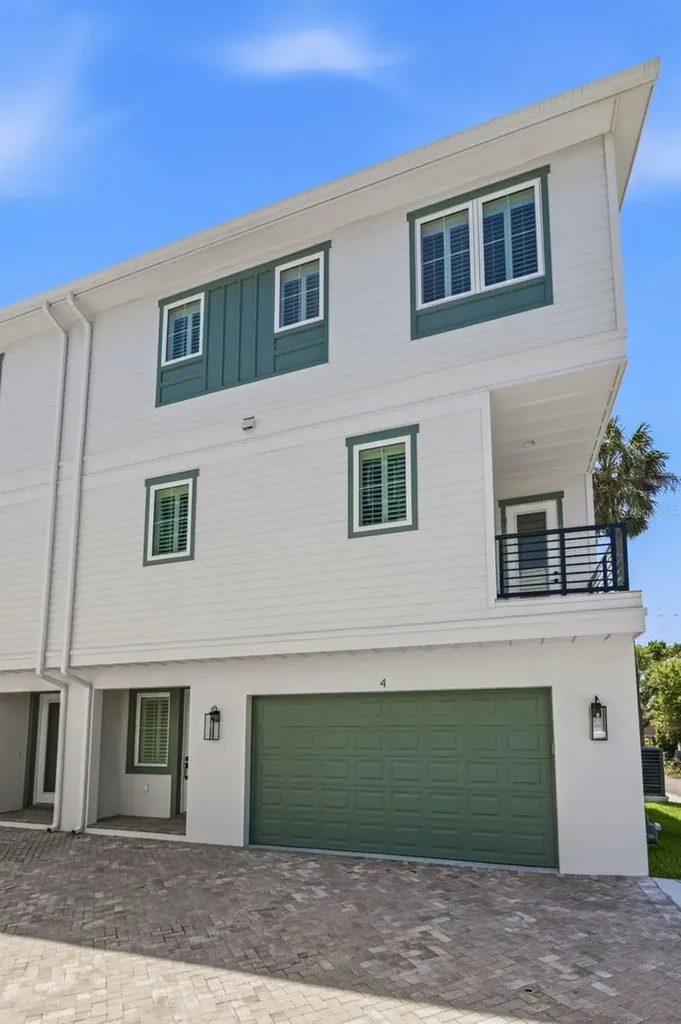407 S Albany Avenue Tampa FL 33606