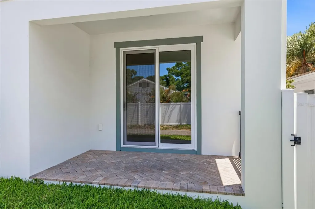 407 S Albany Avenue Tampa FL 33606
