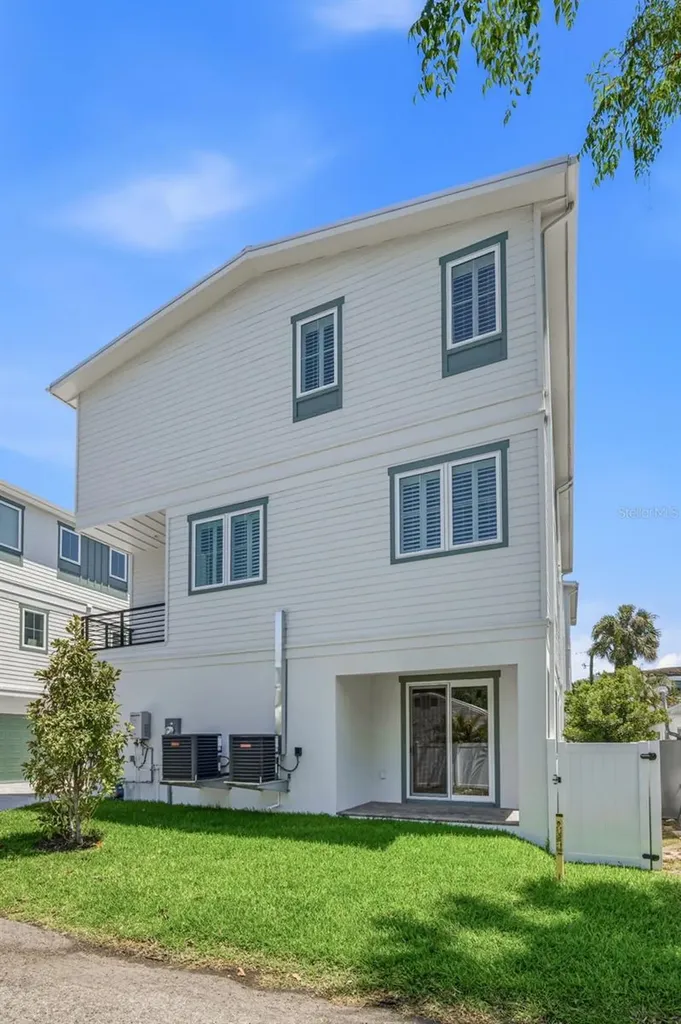 407 S Albany Avenue Tampa FL 33606