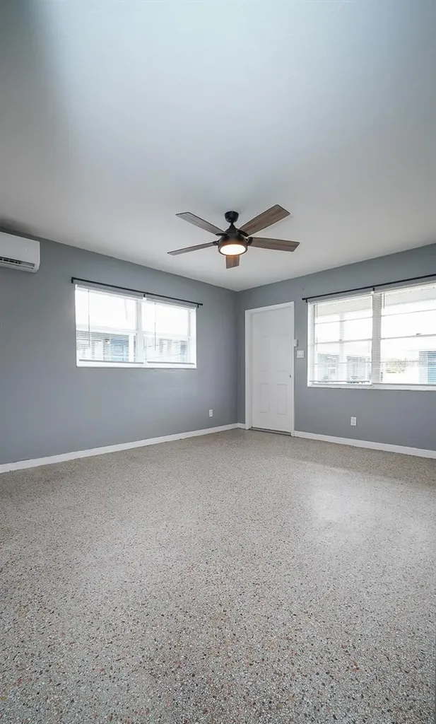 6538 42nd Avenue N St Petersburg FL 33709
