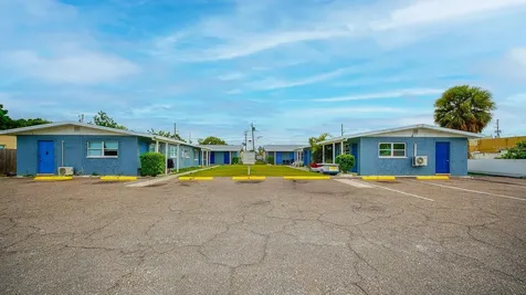 6538 42nd Avenue N St Petersburg FL 33709