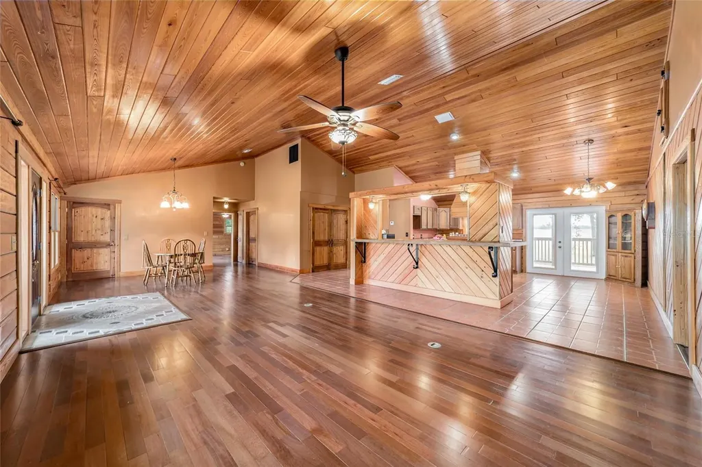 1230 SW Valencia Heights Avenue Dunnellon FL 34431
