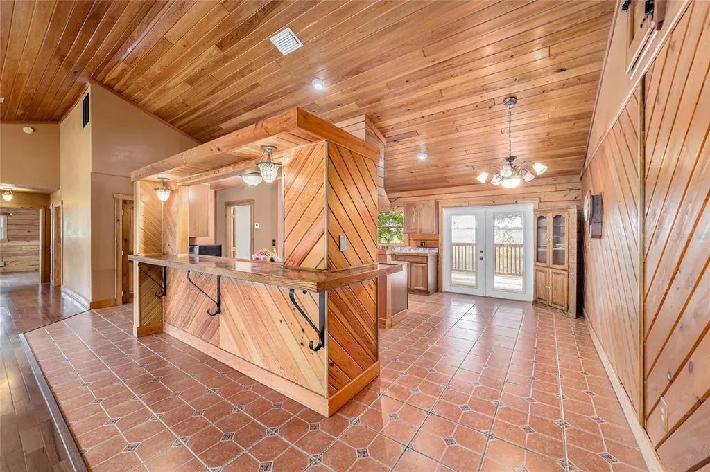 1230 SW Valencia Heights Avenue Dunnellon FL 34431