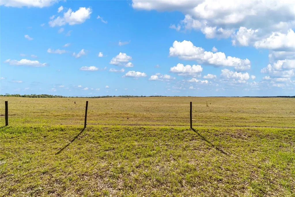 1230 SW Valencia Heights Avenue Dunnellon FL 34431