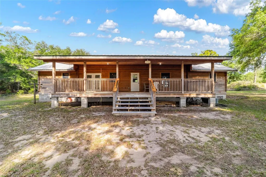 1230 SW Valencia Heights Avenue Dunnellon FL 34431