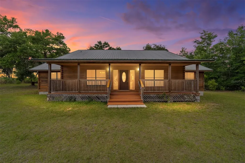 1230 SW Valencia Heights Avenue Dunnellon FL 34431