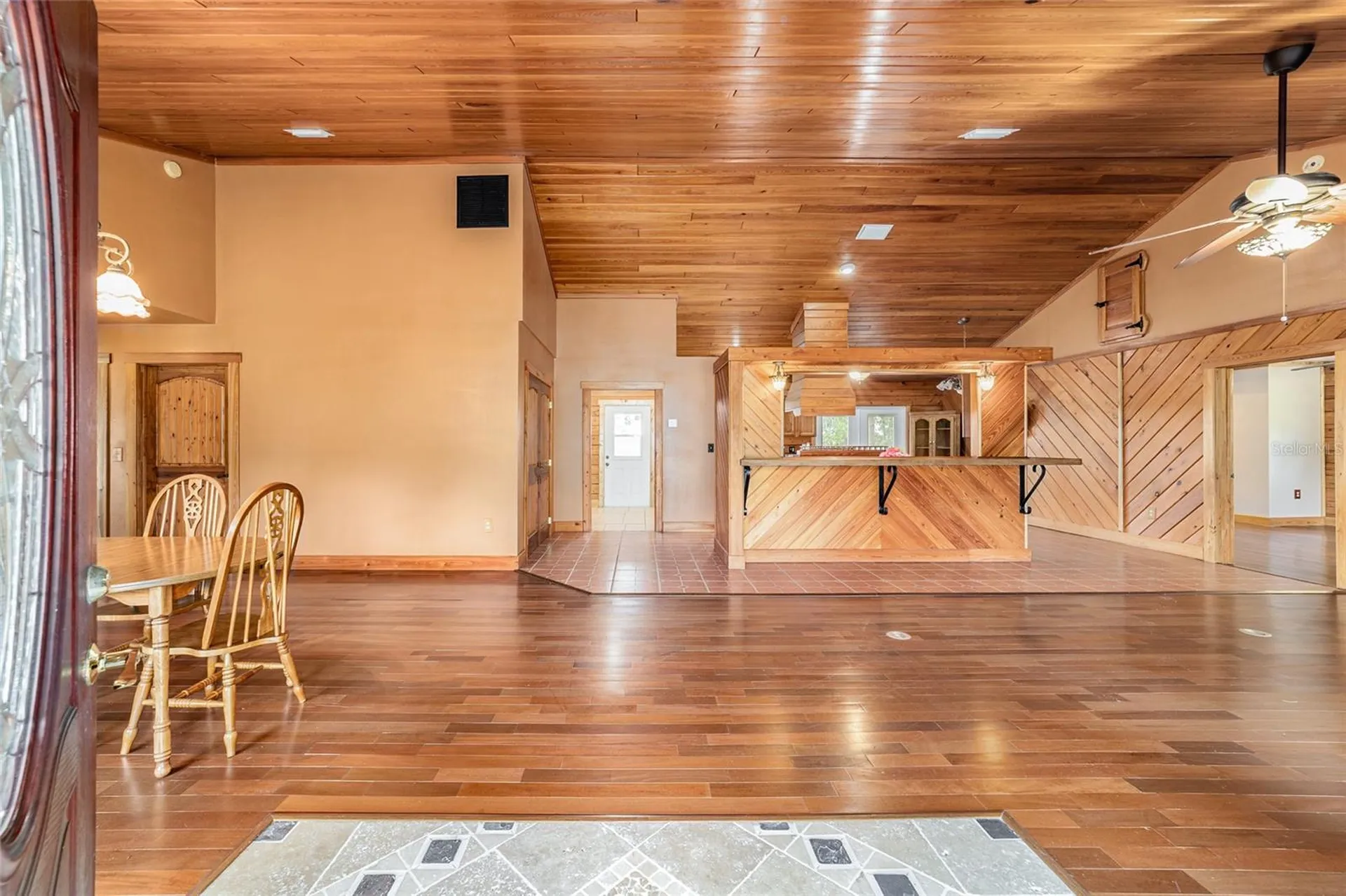 1230 SW Valencia Heights Avenue Dunnellon FL 34431