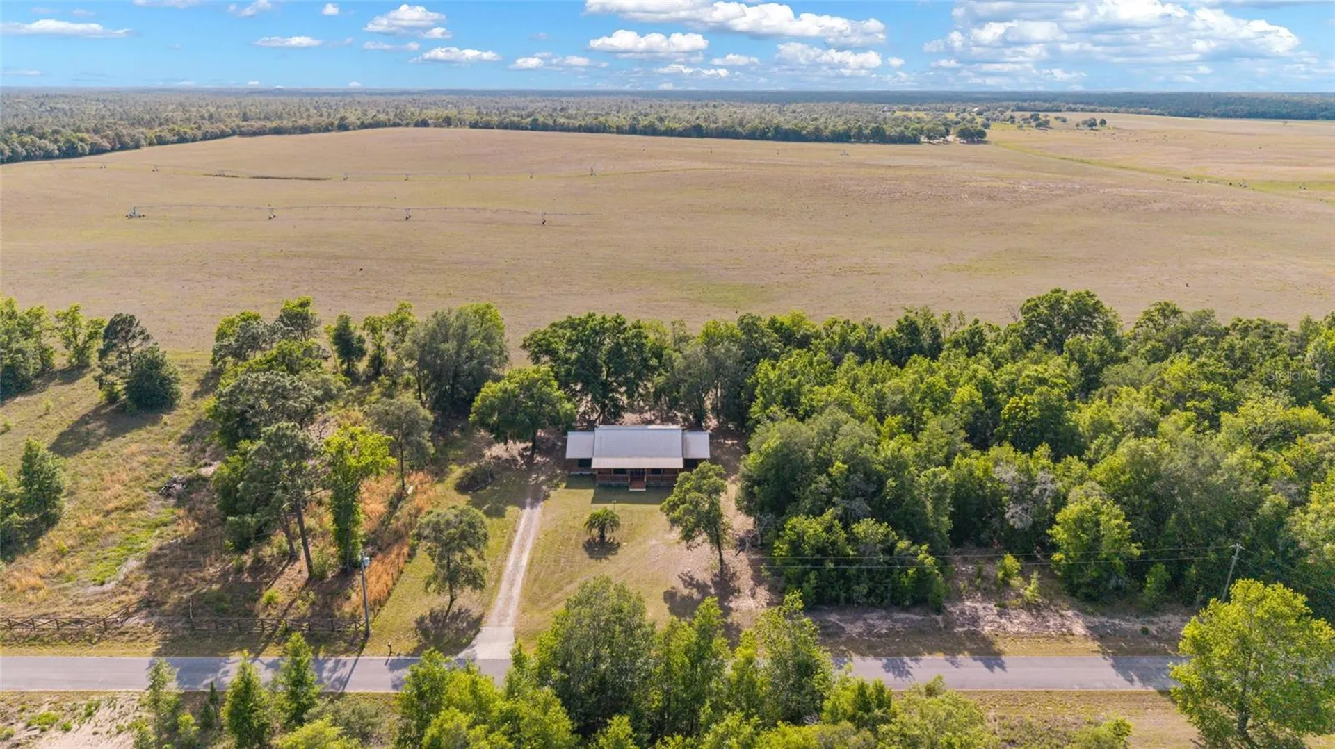 1230 SW Valencia Heights Avenue Dunnellon FL 34431