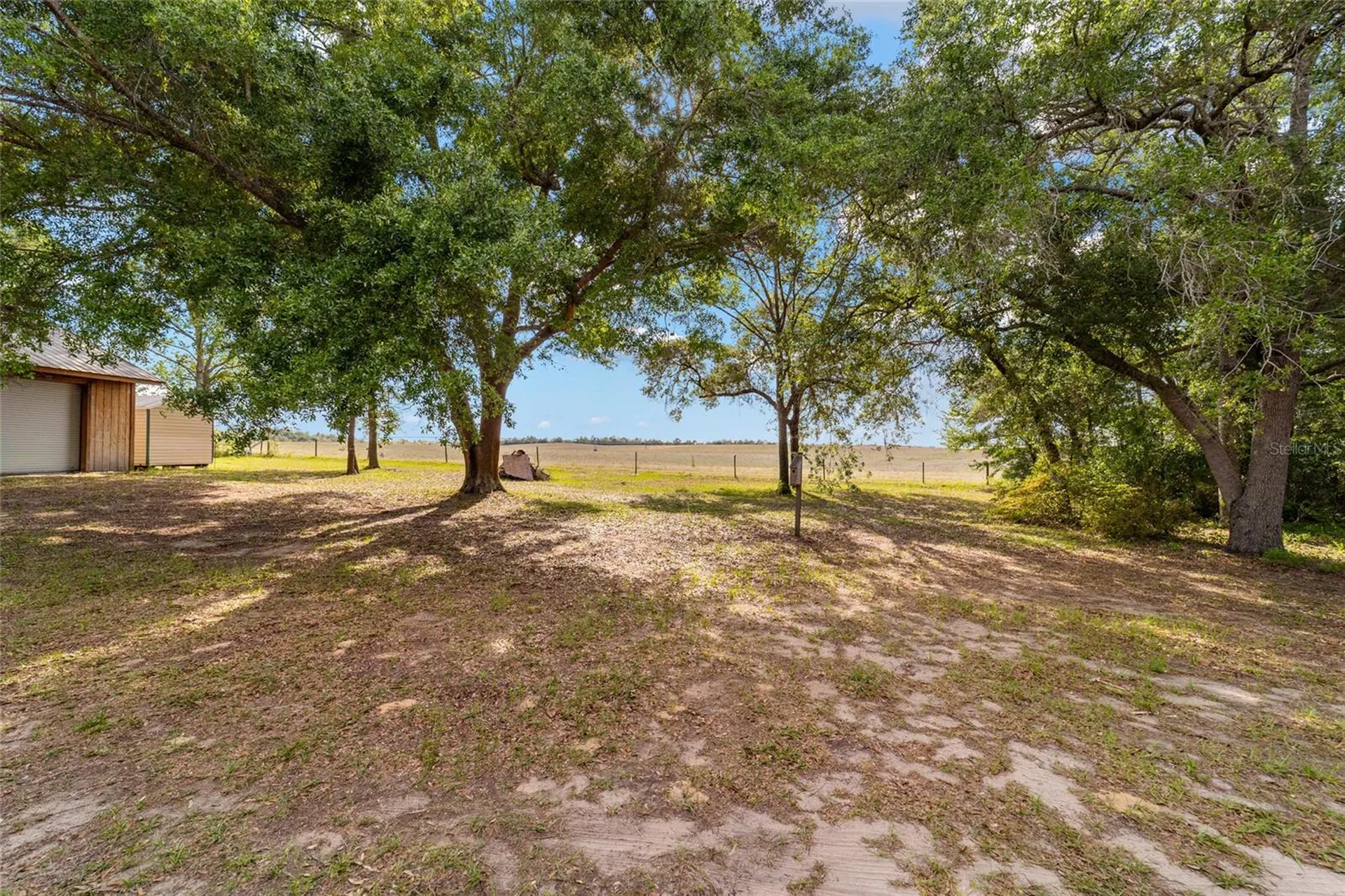 1230 SW Valencia Heights Avenue Dunnellon FL 34431