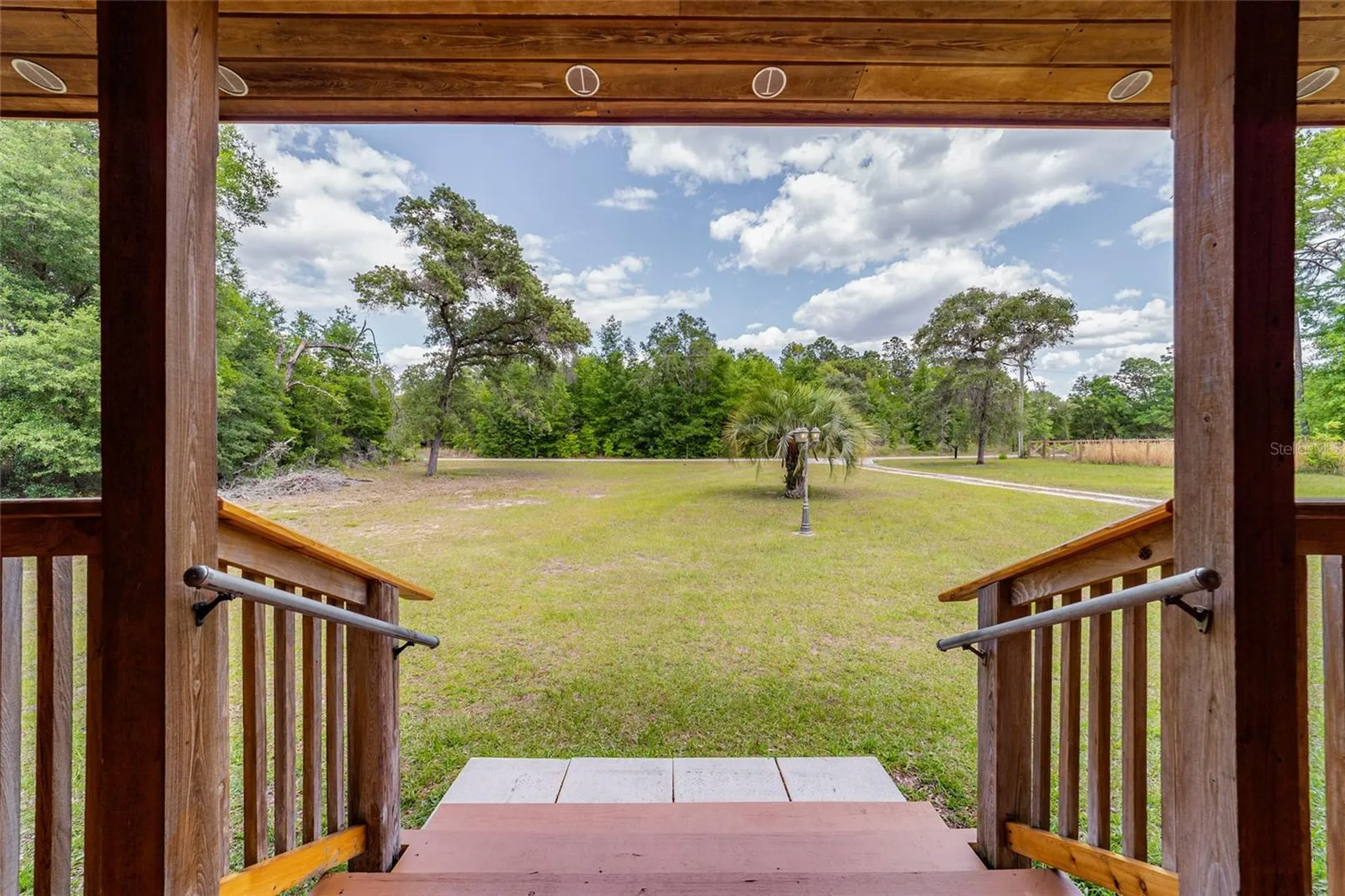 1230 SW Valencia Heights Avenue Dunnellon FL 34431