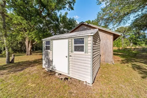 1230 SW Valencia Heights Avenue Dunnellon FL 34431