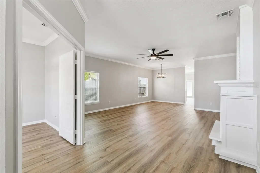10513 Leader Lane Orlando FL 32825