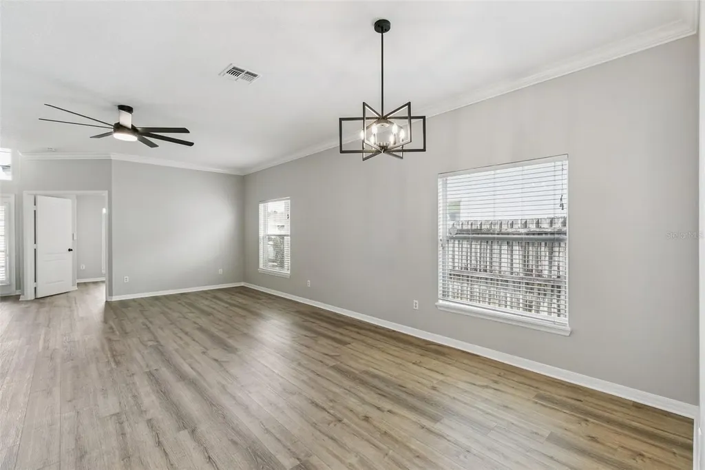 10513 Leader Lane Orlando FL 32825