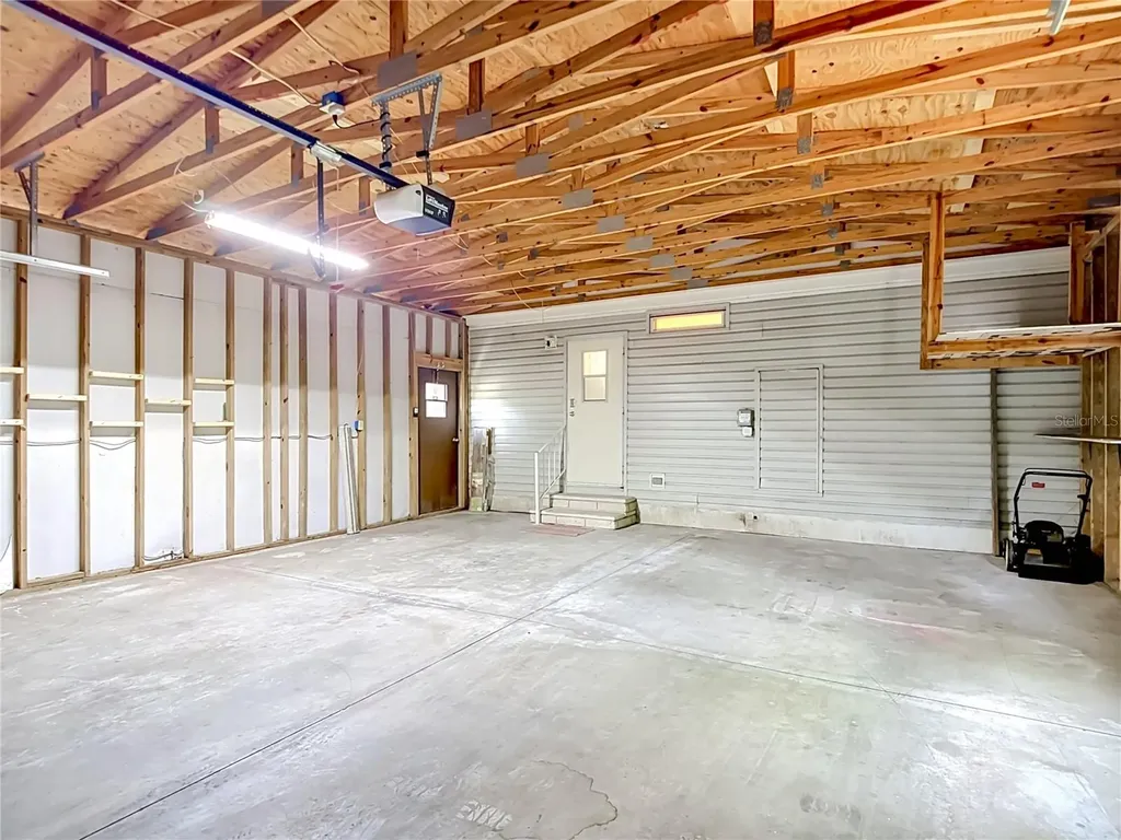 38906 Alston Avenue Zephyrhills FL 33542