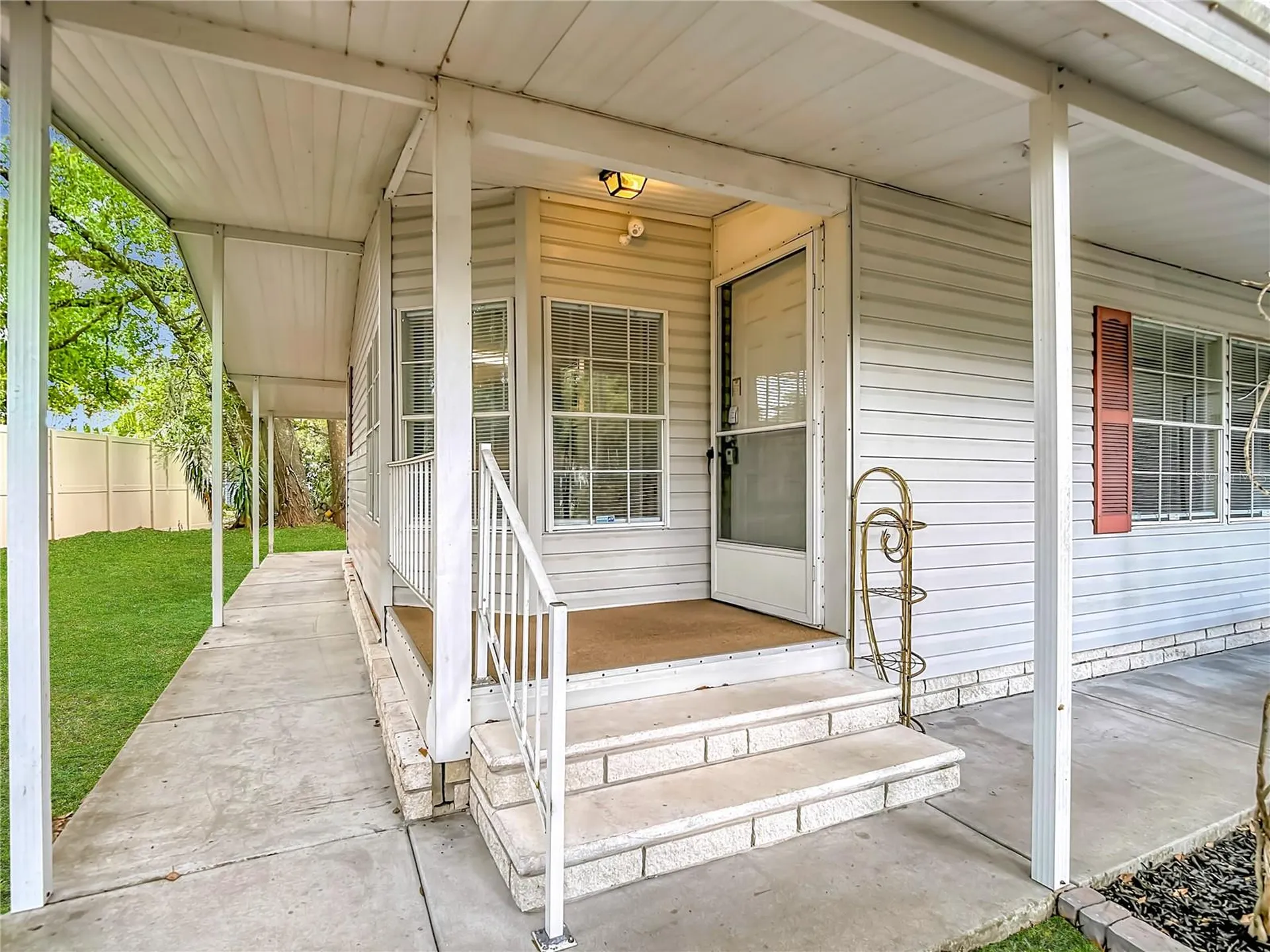 38906 Alston Avenue Zephyrhills FL 33542