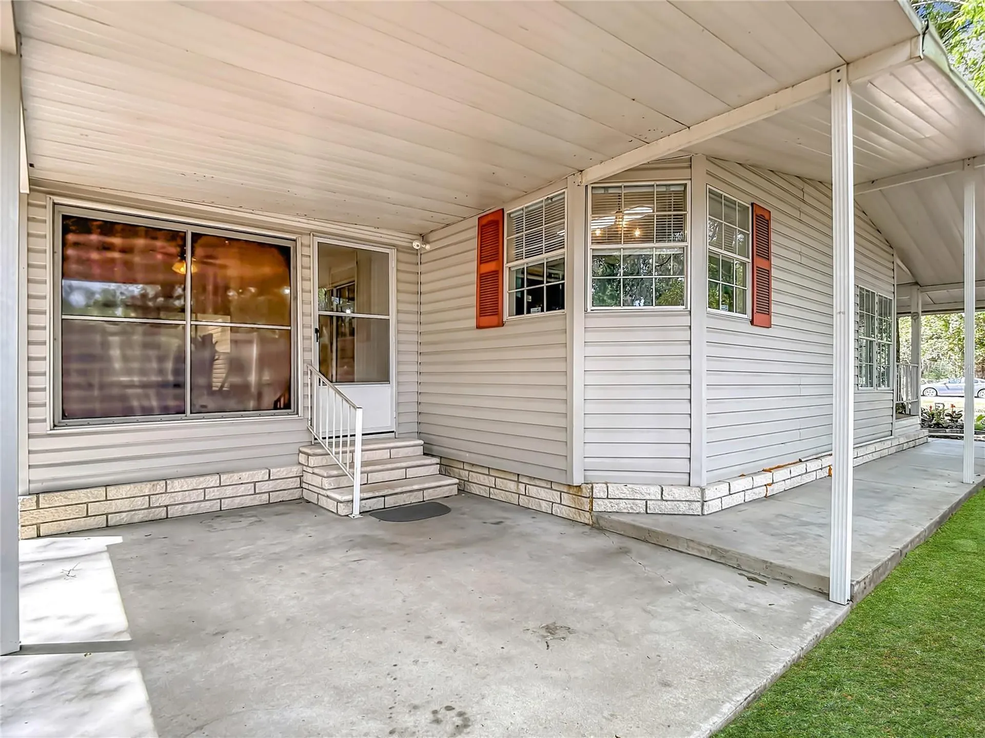 38906 Alston Avenue Zephyrhills FL 33542