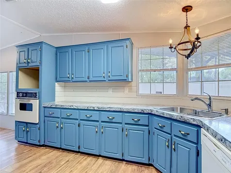 38906 Alston Avenue Zephyrhills FL 33542
