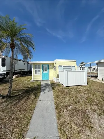 1475 Flamingo Drive Englewood FL 34224