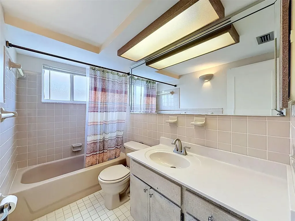 12813 3rd Isle Hudson FL 34667