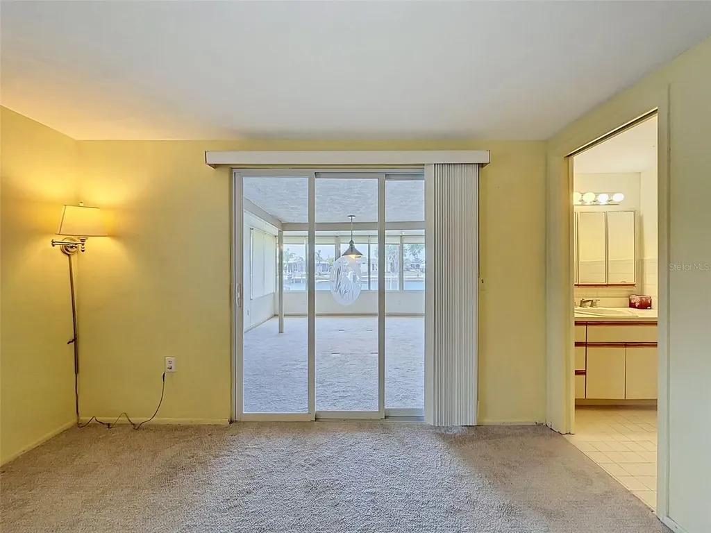 12813 3rd Isle Hudson FL 34667