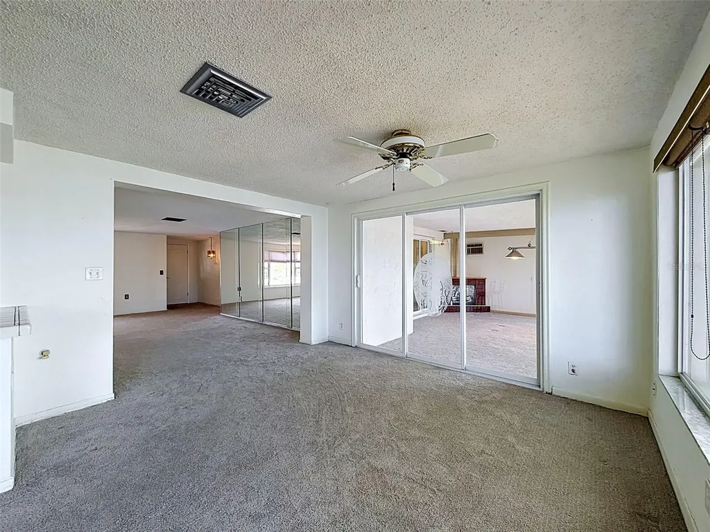 12813 3rd Isle Hudson FL 34667