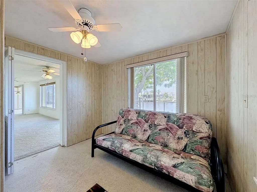 12813 3rd Isle Hudson FL 34667